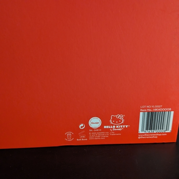 Hello Kitty 3D Bath Bomb Kit - Picture 7 of 8